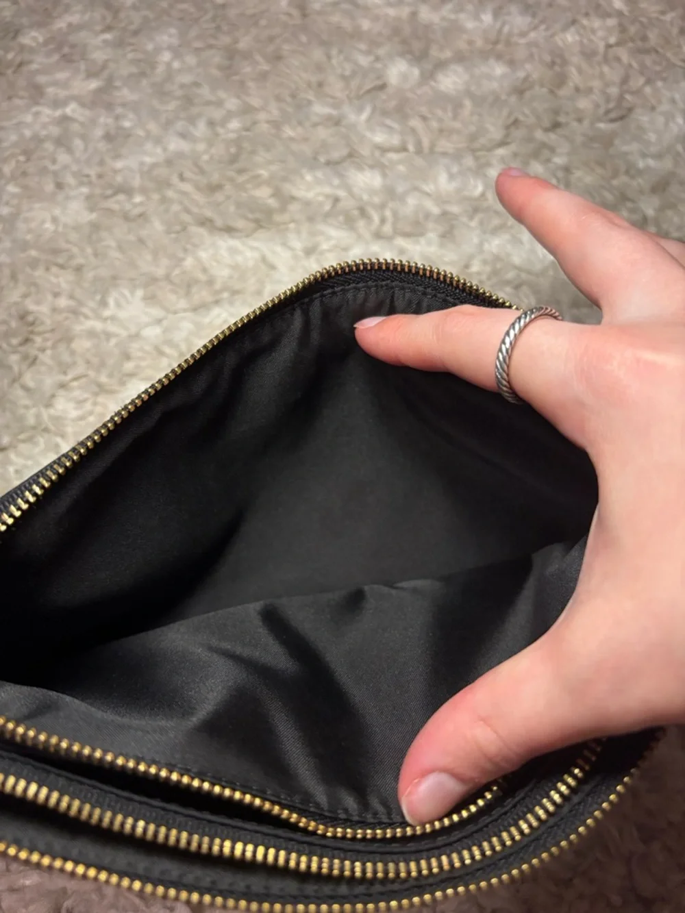 Lululemon now and always pouch - Picture 10 of 10